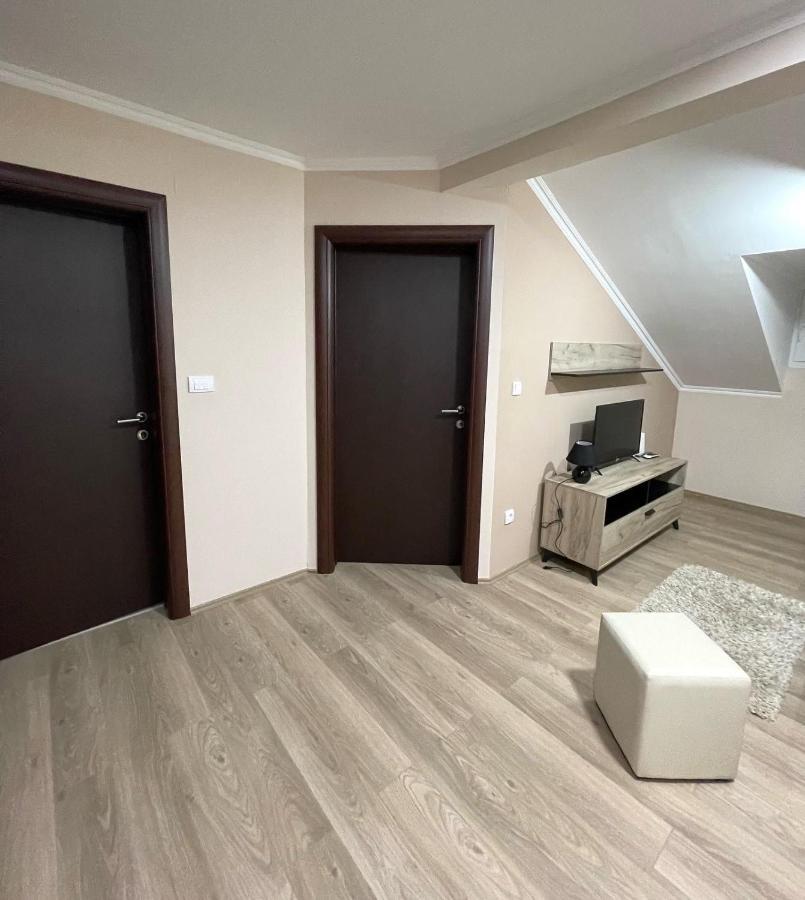 Vivko Apartments Veliko Gradiste Ngoại thất bức ảnh